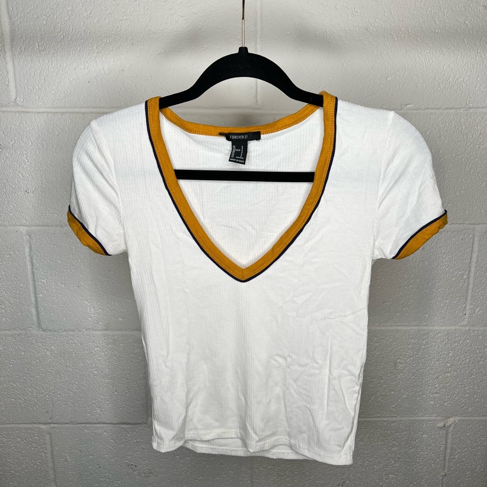 Forever 21 White and Gold Crop Top - Size: S